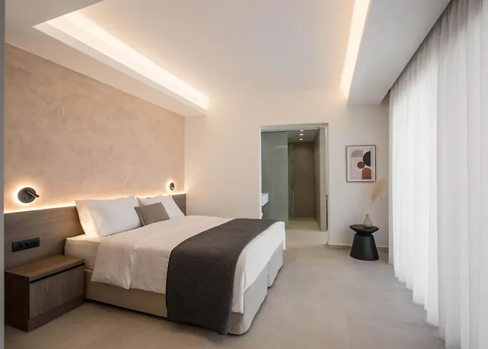 Chania Elegance Aparthotel 4*