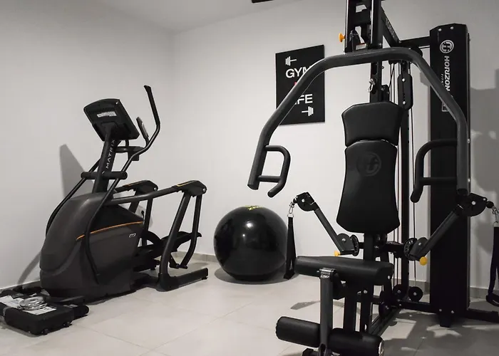 Chania Elegance شقة فندقية 4*